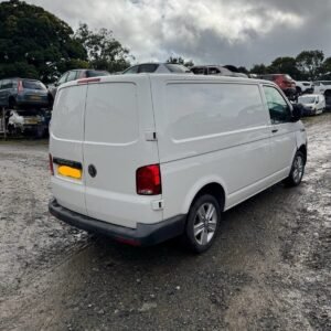 Volkswagen Transporter T6.1 Listing For 5 Wheel Nuts Only . Breaking All Parts